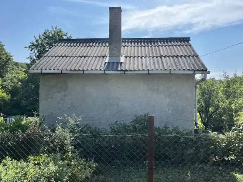 Pingyoni nyaraló gyümölcsfákkal és beépíthető padlással
