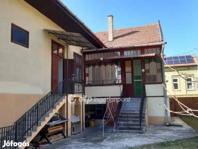 Eladó családi ház Sátoraljaújhely csendes belvárosában