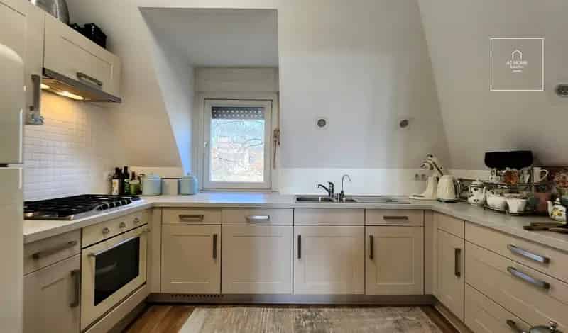 Svábhegyi Villalakás Kiadó Luxus Kivitelben 104 nm 3 Hálószoba