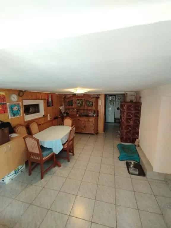 Csopaki családi ház eladó hajóval - Balaton közelsége