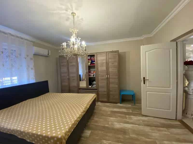 Kiskunhalas 220 nm-es felújított családi ház eladó