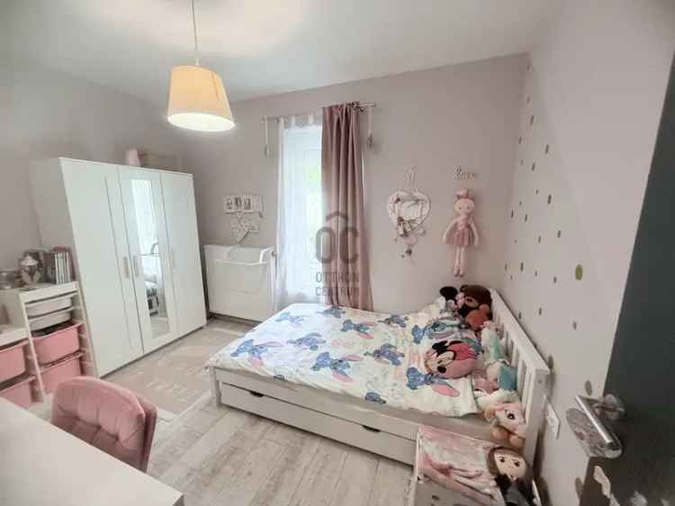 Győrújbarát Családi Ház Eladó - 3 Hálószoba - 500m2 Telek