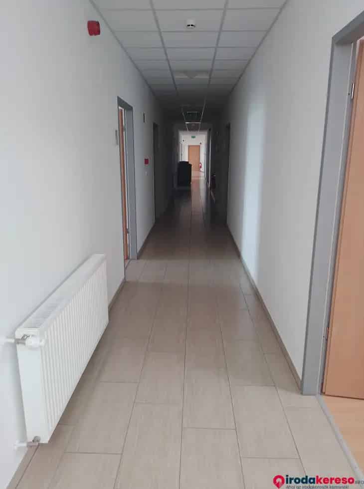Győr Audi közelében irodák kiadóak