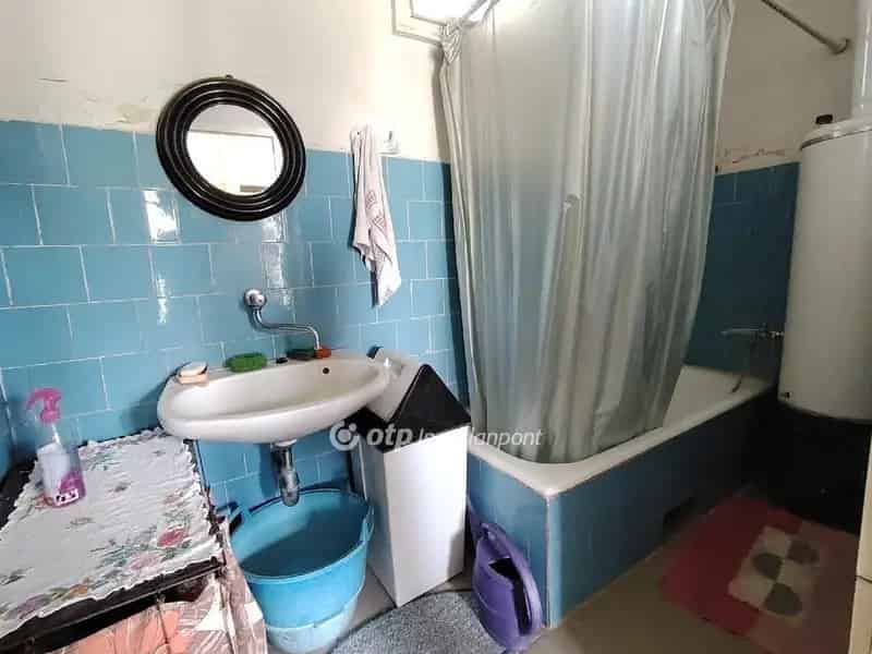100 m2 3 szobás parasztház 4446 m2 telekkel eladó