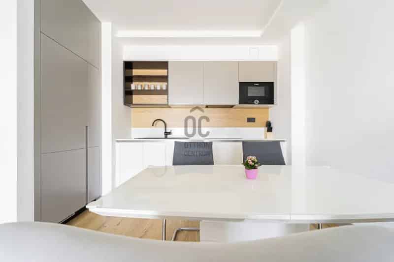 Duna Pearl Penthouse eladó - 84 nm, 2 erkély, panoráma