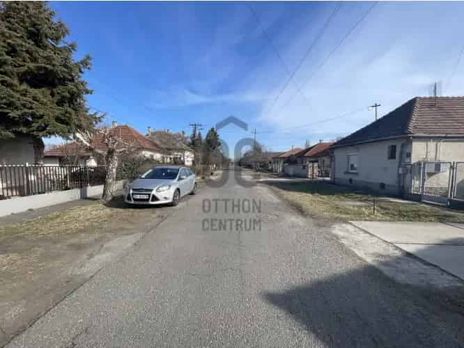 Monori eladó telek kiváló lokációval - befektetésre, otthonteremtésre