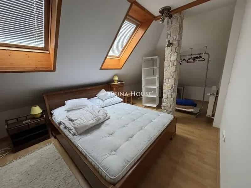 Tágas családi ház Budakeszin garázzsal 241 nm