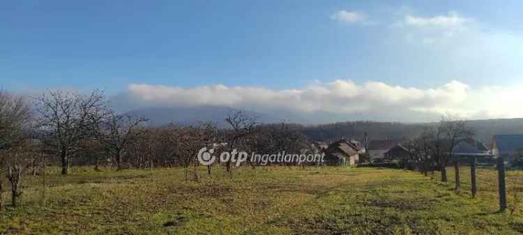 Pásztói építési telek Mátra panorámával