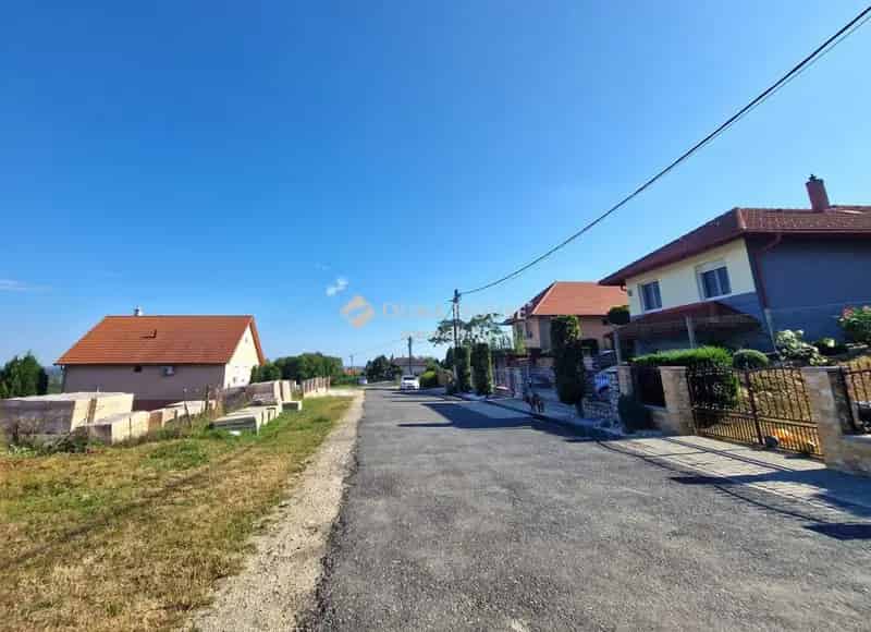 Hévízi panorámás telek eladó Felsőpáhokon
