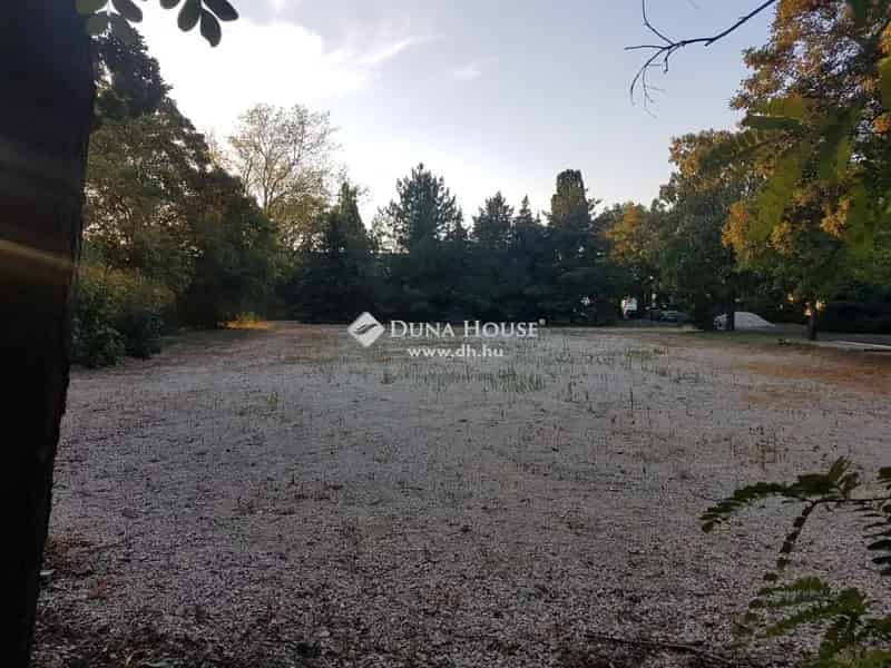 Halásztelek M0 közelében 1500 m2-es telephely kiadó