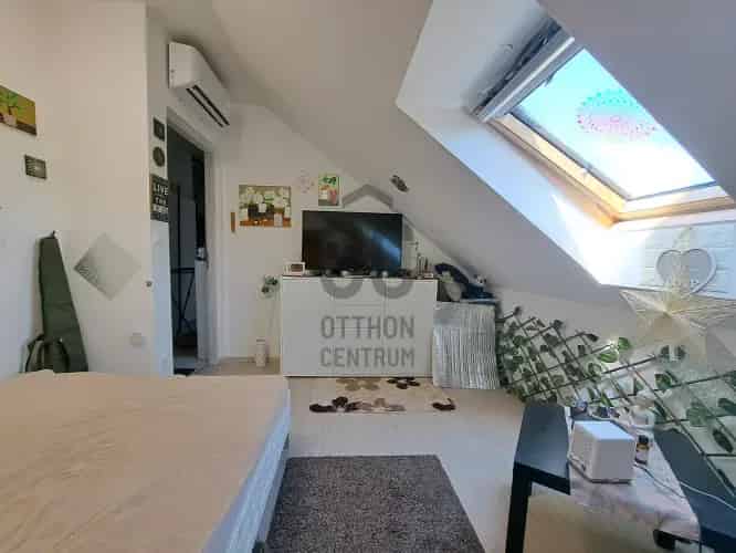 Bajai eladó lakás, DLK098282