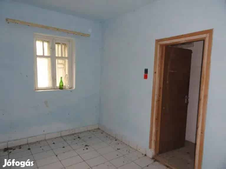 Kecel Tanya Elado 80nm 5575m2 Erdővel Pince Garázs