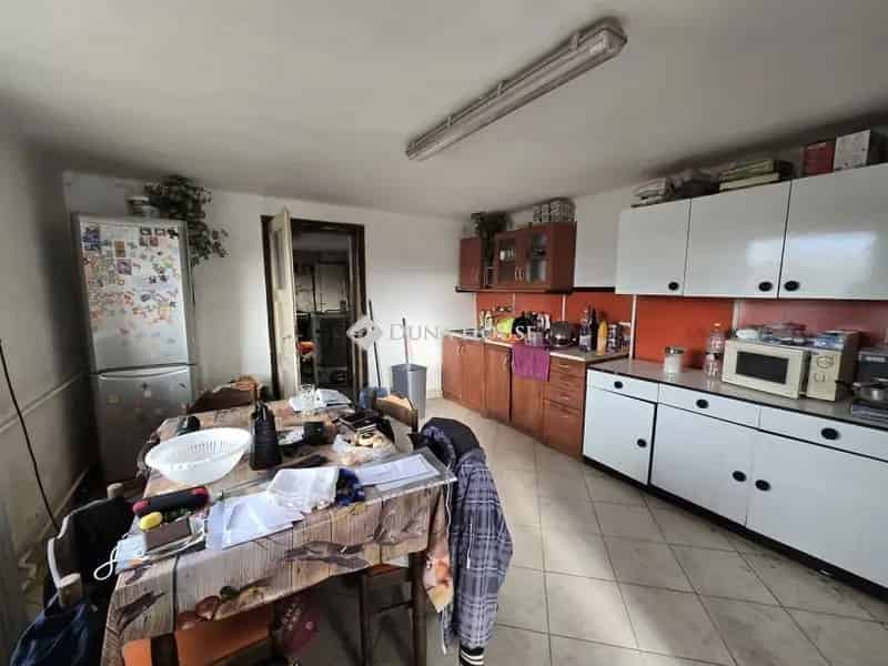 Komló Dávidföld 100nm-es felújítandó családi ház eladó