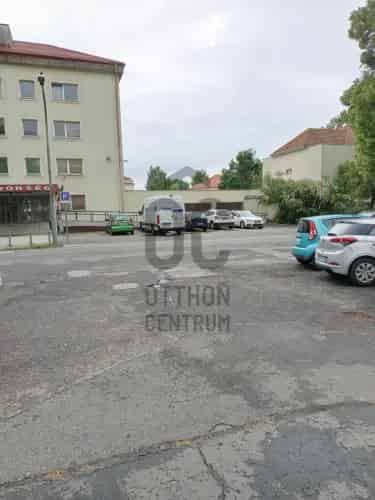 Tatabánya Újváros 2 szobás tégla lakás eladó