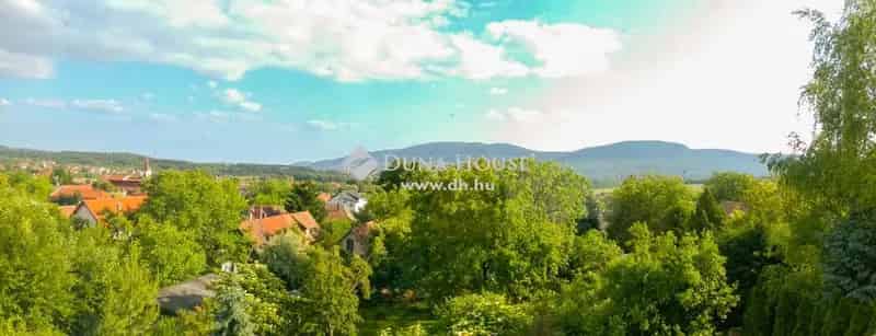 Üröm Családi ház ELADÓ Gyönyörű Panorámával
