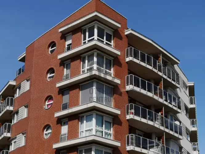 Budapest XXI Kerulet Rakoczi Liget Teremgarazs Elado