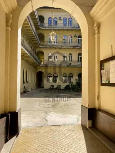 Budapest IX kerület eladó 3 szobás lakás Üllői úton
