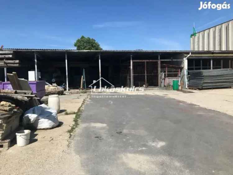 Zalaegerszeg telephely eladó 4580 m2 daruzható csarnokokkal