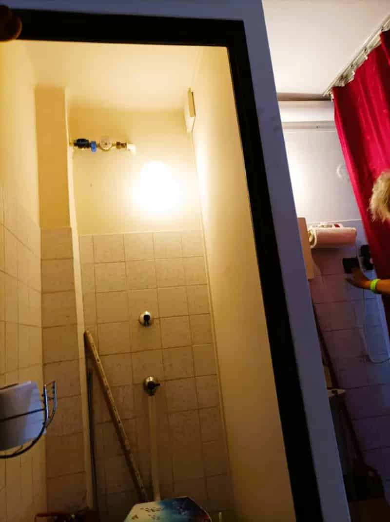 19 m2-es garazs elado Szolnok belvarosaban uzlethelyisegge alakithato