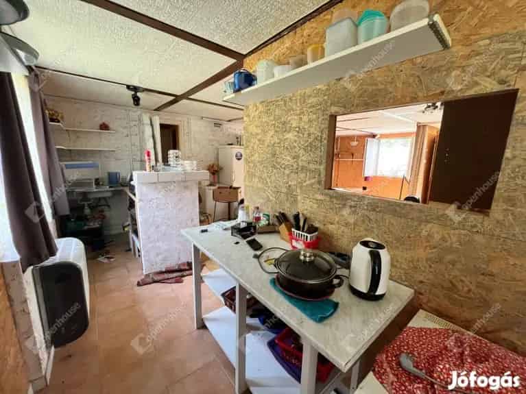 Mályi tóparti nyaraló eladó 4 szoba 130 nm