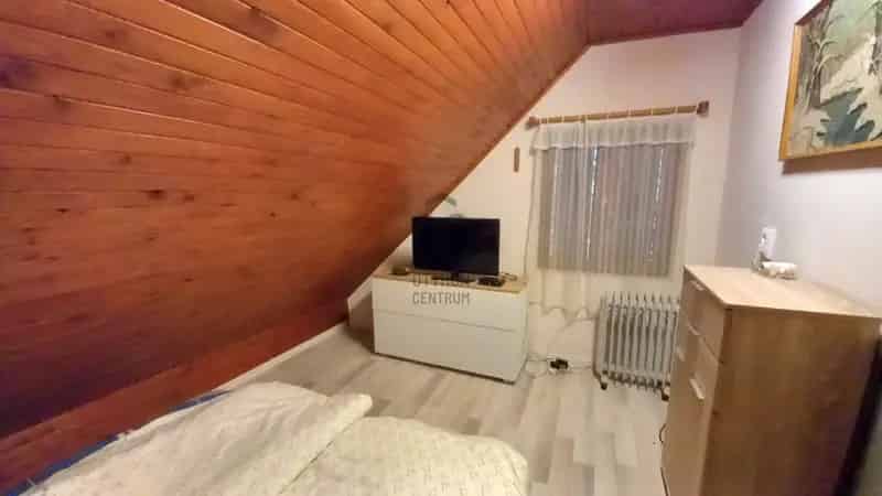 Dunai nyaraló Bogyiszlóban - 54 m2, 2 szintes, kerttel