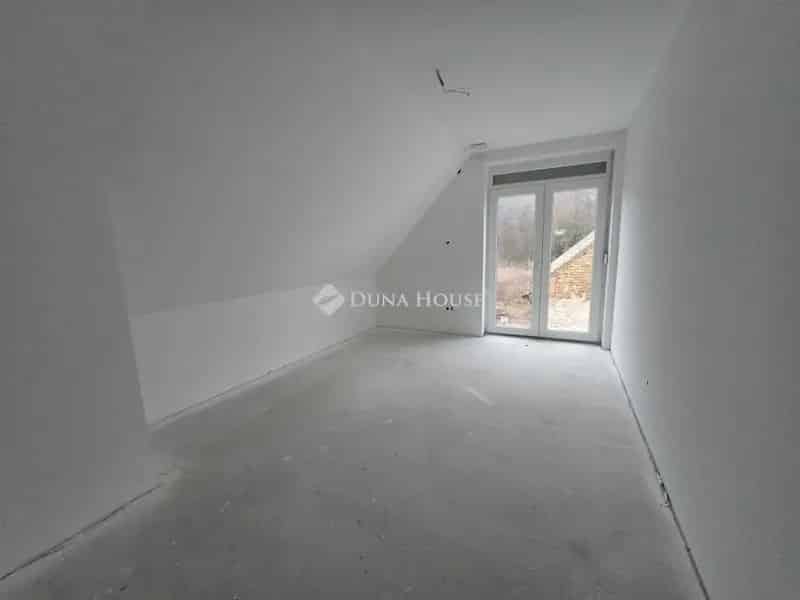 Újszerű családi ház Aranyosgadányban - 240nm - 5 szoba