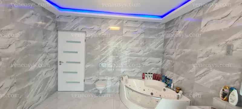 Luxus Modern Családi Ház Rómaifürdőn Eladó