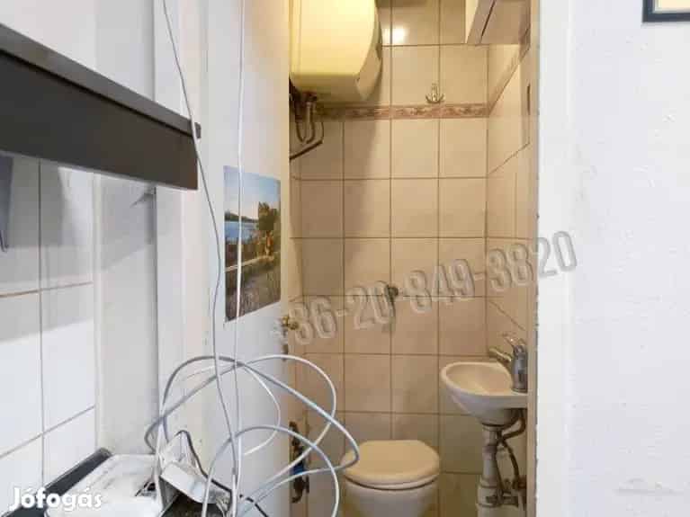 Eladó üzlethelyiség Budapest XIV kerületben
