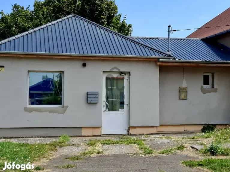 Kozármisleny Üzleti Ingatlan 45nm 700nm Telek 2 Garázs