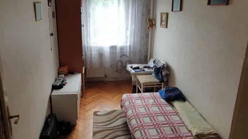 Ozdi 3 szobás lakás eladó középkorúaknak