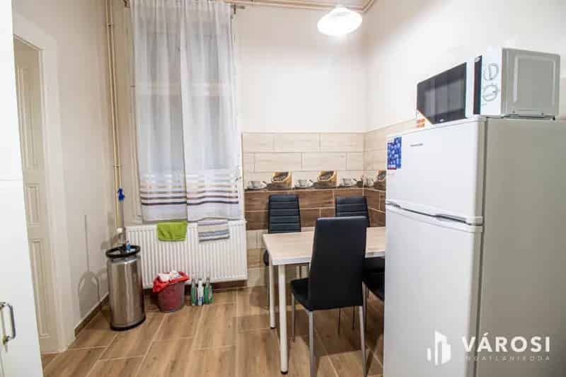 93 nm-es Irodának/Magánrendelőnek Alkalmas Lakás Kiadó Nagykanizsán