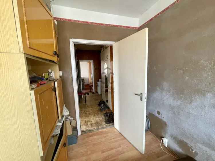Szombathely KISZ lakótelep 3 szobás liftes lakás eladó