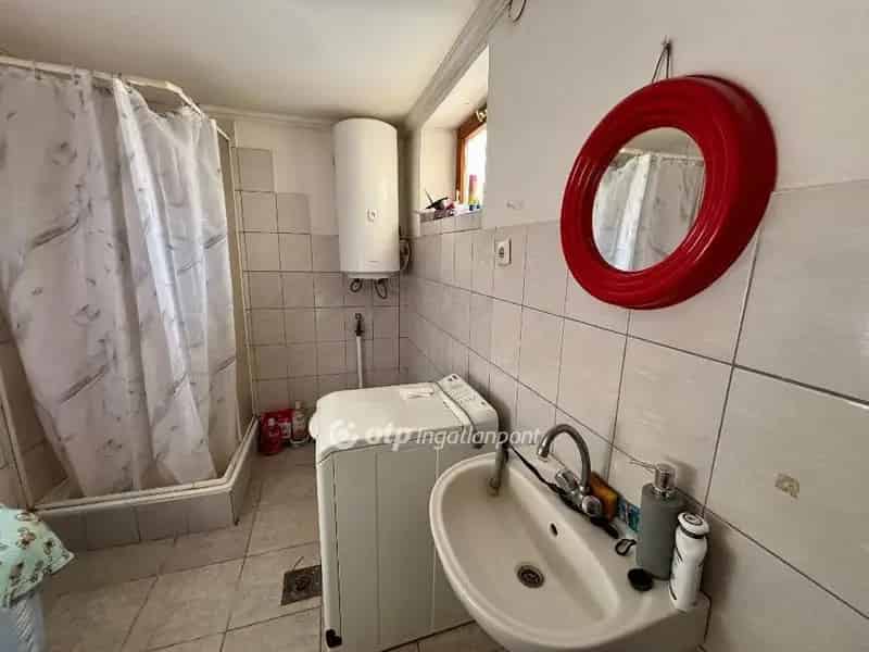 66 m2-es felújított családi ház eladó Hajdúhadházon