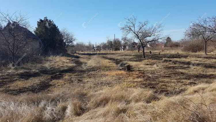 Győrszentiváni zártkerti ingatlan eladó 2400 m2