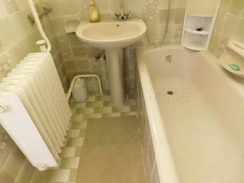 Székesfehérvár családi ház eladó 180 77 42 m2 3 szintes