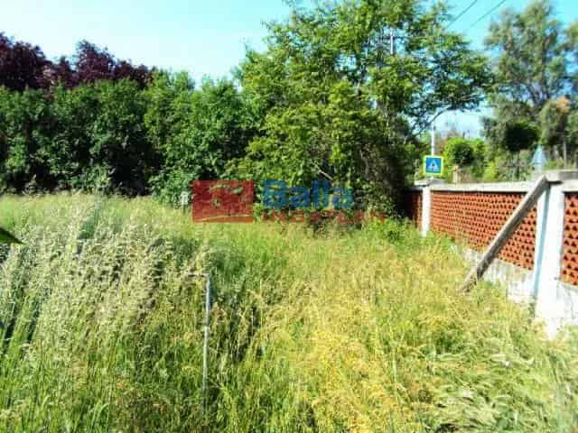 Vértesboglár Telek Eladó 900 m2 Központi Helyen