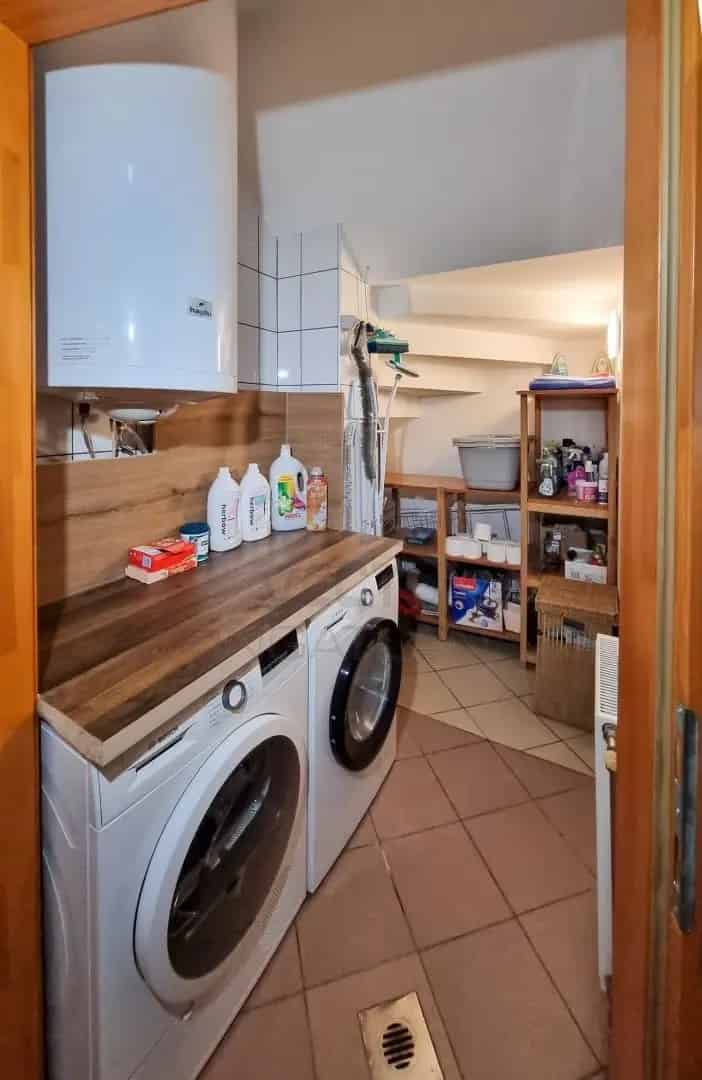 Családi ház Üzlet Lovarda Csepreg