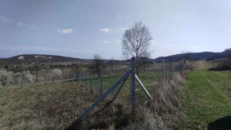 Eladó építési telek Remeteszőlős panorámás környékén