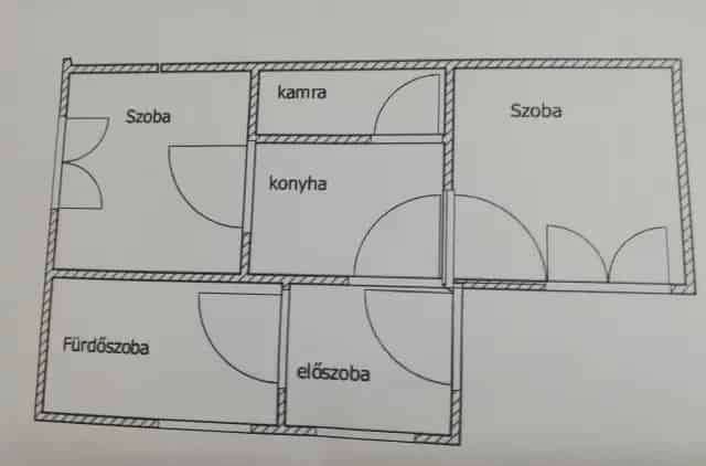 60 nm-es felújítandó családi ház Hajdúböszörményben