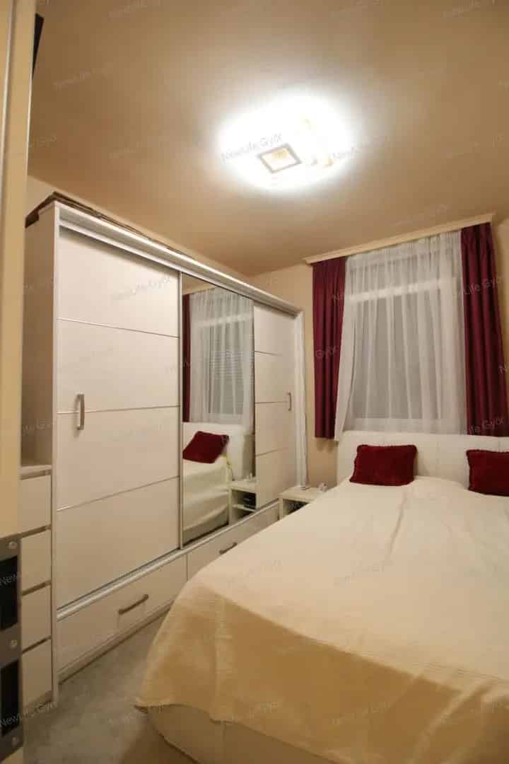 Győr Belváros 58 m2-es Felújított Tégla lakás Eladó