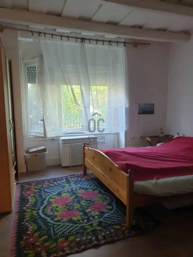 Felujitott Balatonszarcso Haz Elado 7 Szoba 3 Furdőszoba Gyogynovenykerttel