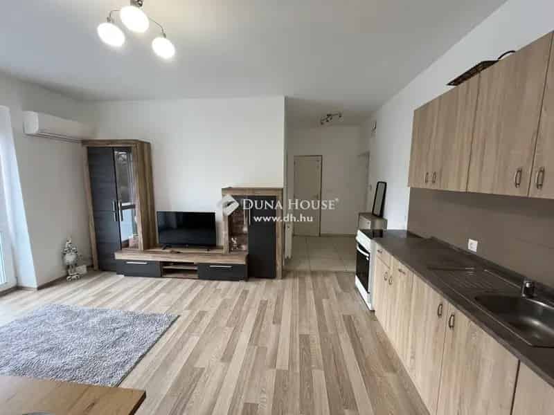 Tapolca 40 6 m2-es 1 1 szobás lakás eladó