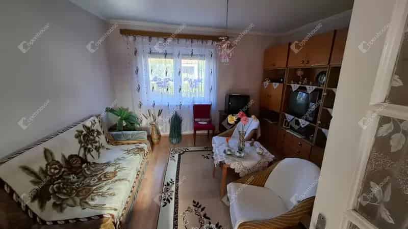Bodrogolaszi családi ház eladó - 3 hálószoba, garázs, CSOK