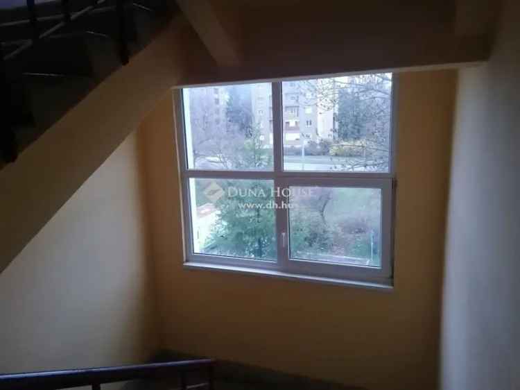 Lakás Kiadó in 9, Bajcsy-Zsilinszky utca, Pécs, Dunántúl