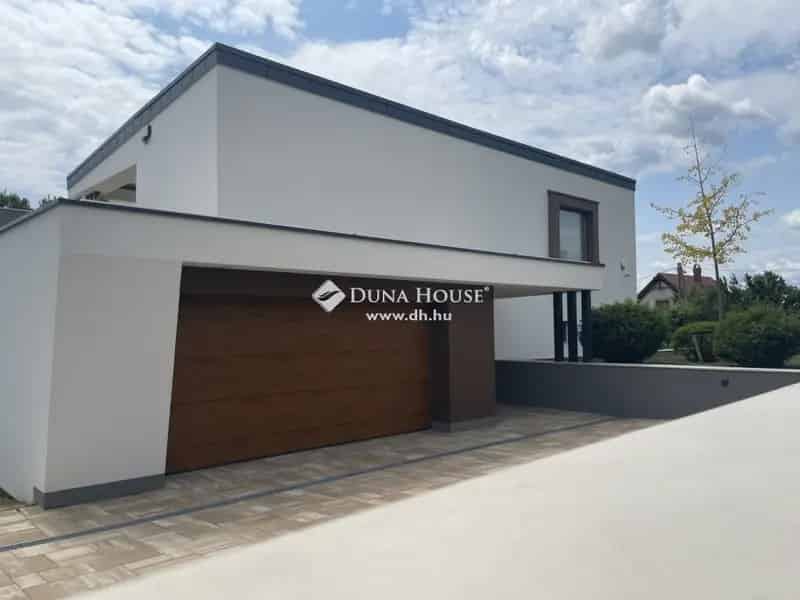 Balaton Panorámás Luxus Családi Ház Eladó Cserszegtomajon
