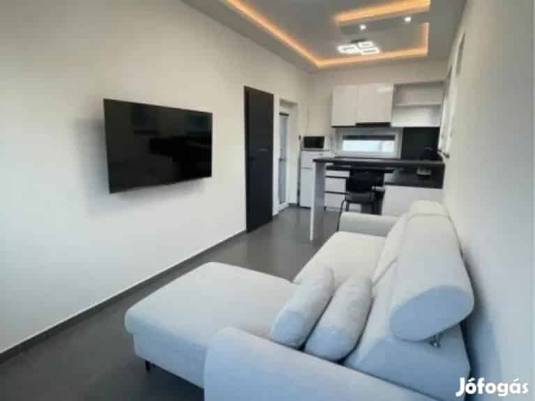 Eladó nyaraló Szeged-Tápén 40m2 1 2 szoba
