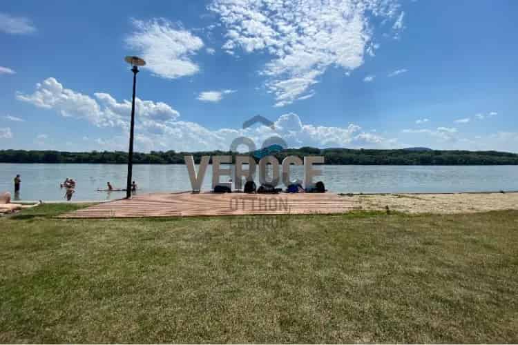 Verőce Magyarkút 864m2-es Telek Elado