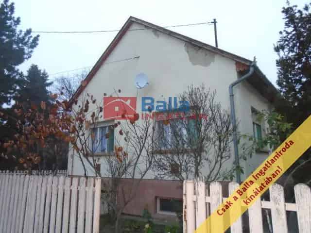 Tiszakécske családi ház eladó 100 m² 2 1 félszoba