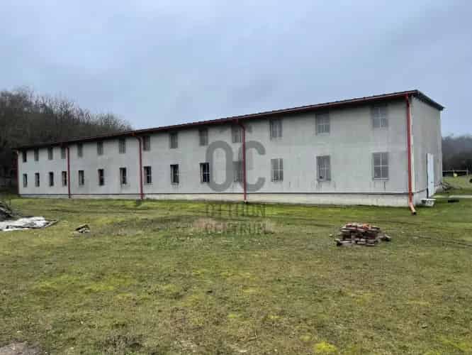 Bodméri raktár telephely kiadó az M1 autópálya közelében