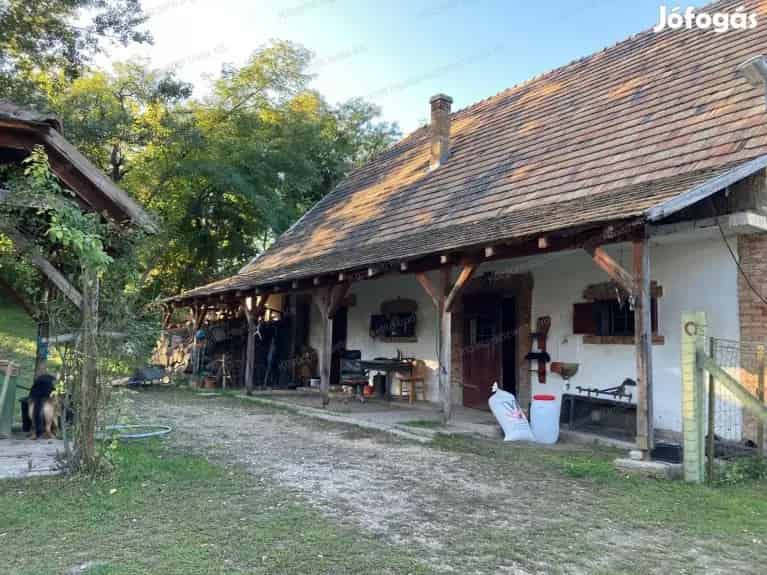 Tatabánya Lovarda Eladó 40000nm Telek Barokk Malom